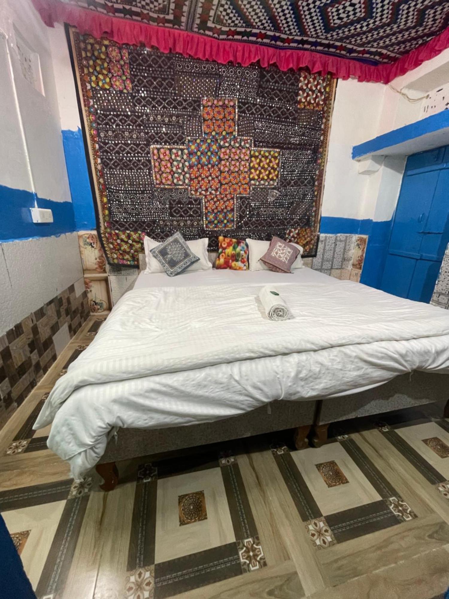 Mirvana Guest House & Camel Safari Jaisalmer Luaran gambar